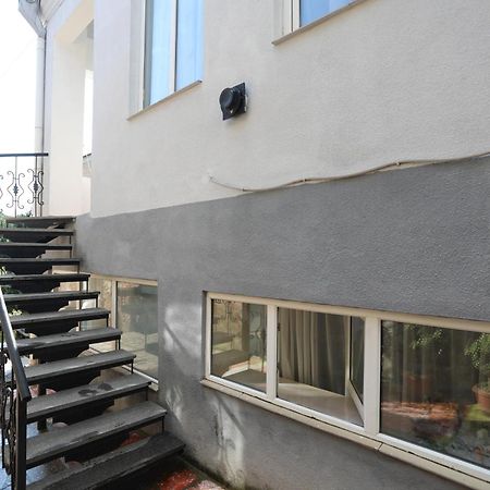 Aparthotel Rioni คูทายสิ ภายนอก รูปภาพ