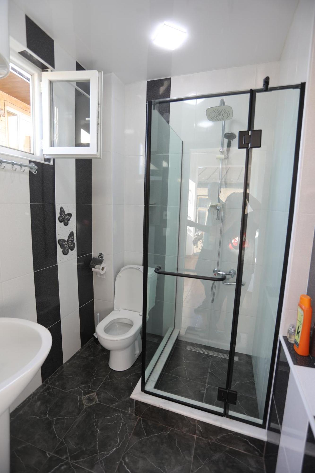 Aparthotel Rioni คูทายสิ ภายนอก รูปภาพ